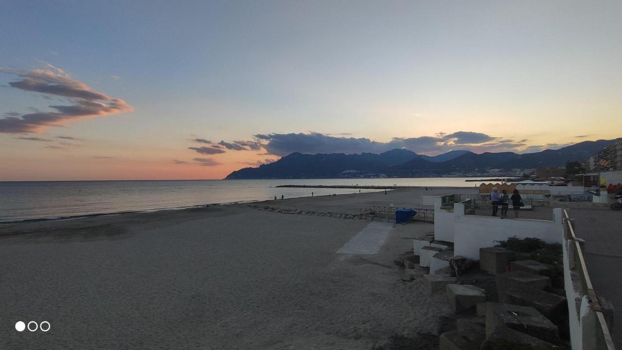 Appartamento Casa Angela Salerno Esterno foto